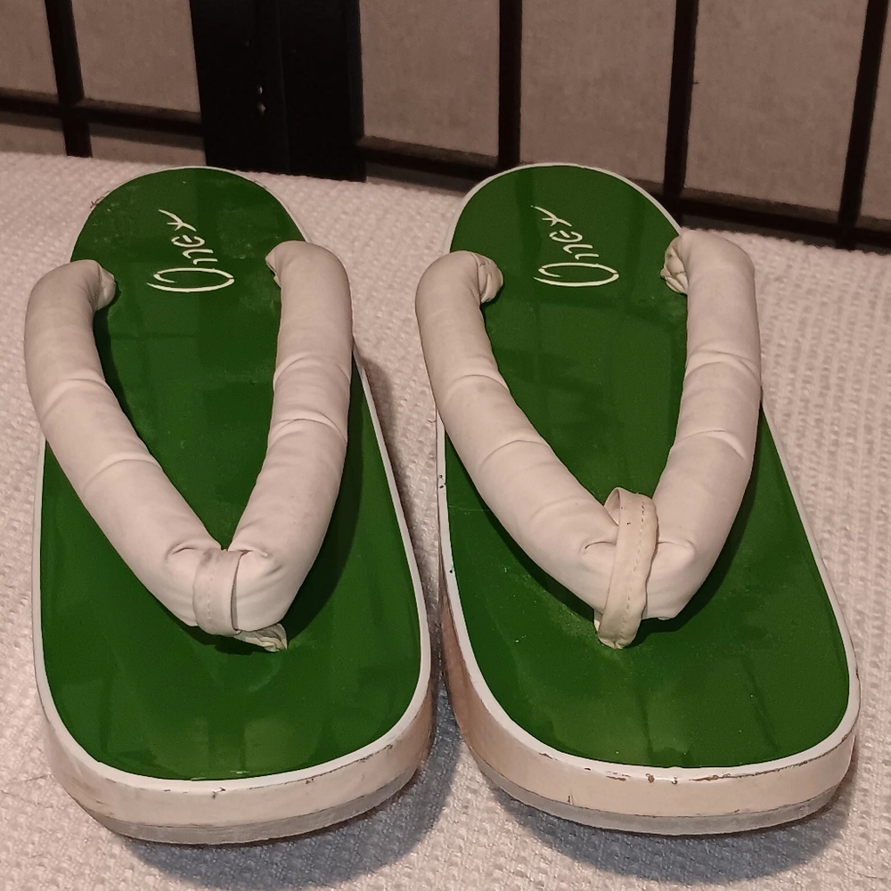 Japanese Geta Sandals - Picture 2 of 11